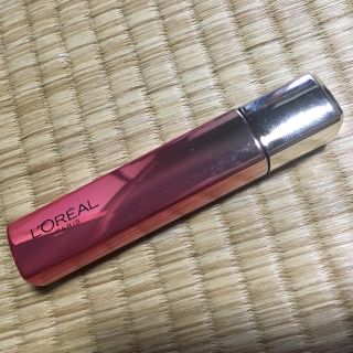 ロレアルパリ(L'Oreal Paris)のロレアルパリ ユイルカレス 811ピーチ(リップグロス)