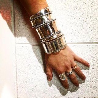 NONNATIVE×END ワイドシルバーバングル