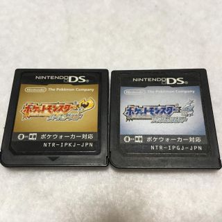 ニンテンドーDS(ニンテンドーDS)のポケモン ハートゴールド  ソウルシルバー セット(携帯用ゲームソフト)