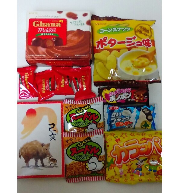 ヒロバーｧ様専用　お菓子の詰め合わせ 食品/飲料/酒の食品(菓子/デザート)の商品写真