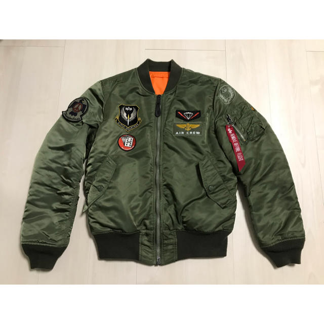 ALPHA INDUSTRIES - MA-1 alpha サンダーバード 赤タグ付きの ALPHA INDUSTRIES - MA-1 alpha サンダーバード 赤タグ付きの