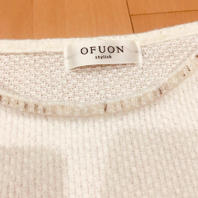 OFUON(オフオン)のオフオン ニット 白 L レディースのトップス(ニット/セーター)の商品写真