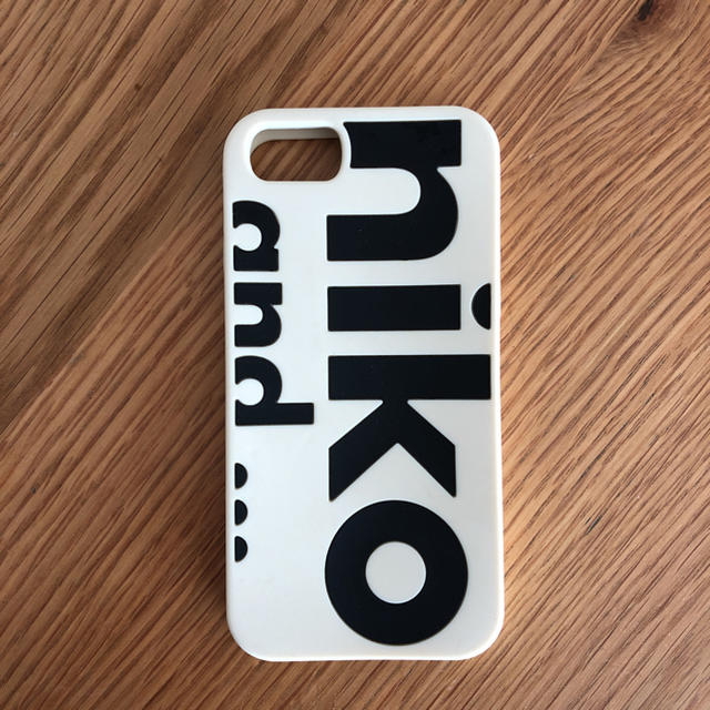 niko and...(ニコアンド)のnico and... iphone case 6,6s,7,8用 スマホ/家電/カメラのスマホアクセサリー(iPhoneケース)の商品写真