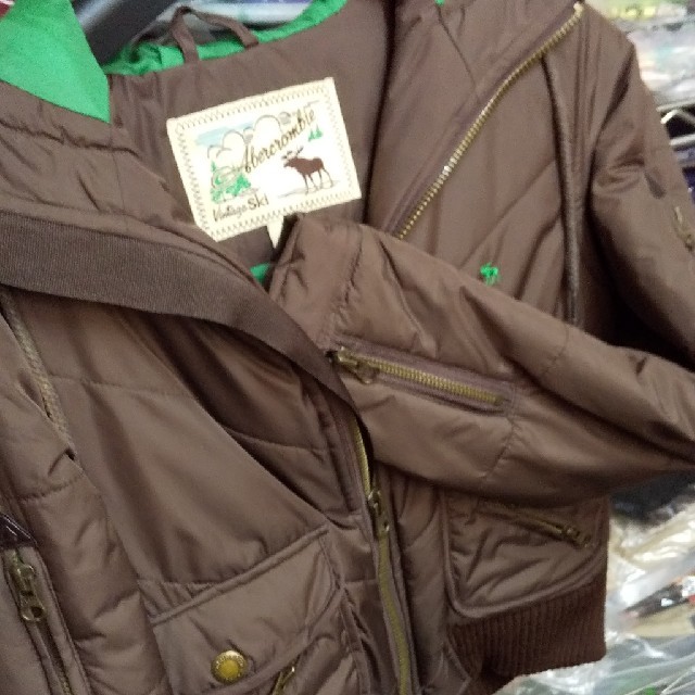 Abercrombie&Fitch - 最安値美品【L】アバクロダウンジャケット Abercrombie&Fitch - 最安値美品【L】アバクロダウンジャケット