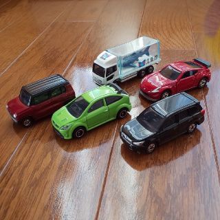 タカラトミー(Takara Tomy)のトミカ 5台(ミニカー)