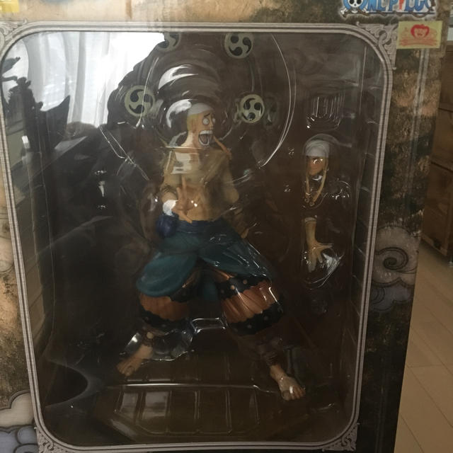 集英社(シュウエイシャ)のONE PIECE フィギュア三個セット ハンドメイドのおもちゃ(フィギュア)の商品写真