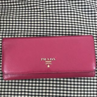 プラダ(PRADA)の長財布(財布)