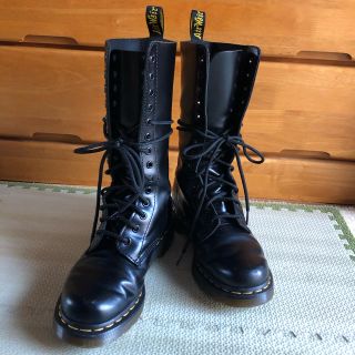 ドクターマーチン(Dr.Martens)の編上げブーツ(ブーツ)