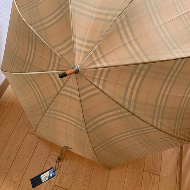 BURBERRY(バーバリー)のkusume様専用    新品未使用タグ付き  Burberry 長傘   レディースのファッション小物(傘)の商品写真