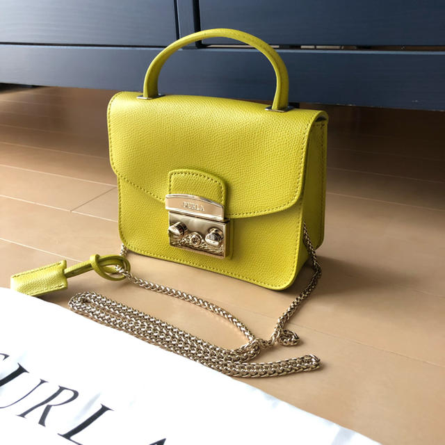 Furla(フルラ)の新品未使用品⭐️FURLA ／フルラ／メトロポリス ミニクロスボディバッグ レディースのバッグ(ショルダーバッグ)の商品写真