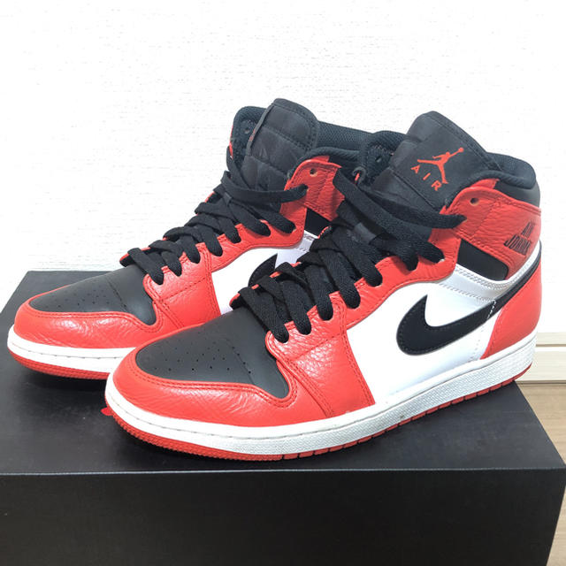 NIKE(ナイキ)のAIR JORDAN1 RETRO HIGH RARE AIR 26.5 メンズの靴/シューズ(スニーカー)の商品写真