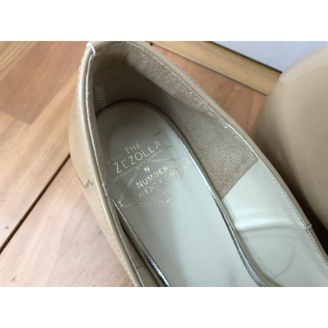 フォーマル パンプス エナメル ベージュ レディースの靴/シューズ(ハイヒール/パンプス)の商品写真