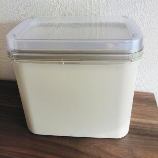 タッパーウェア  ベジタブルボックスワイド(容器)