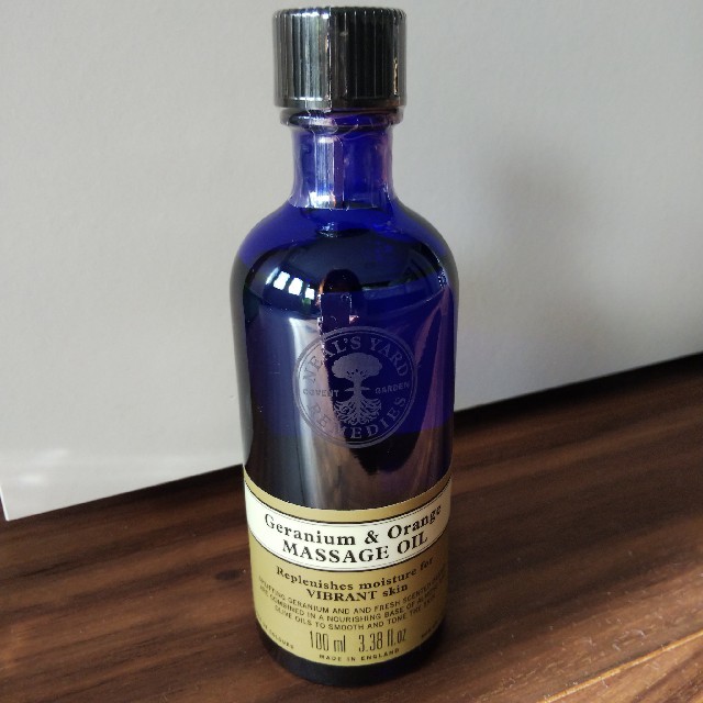 NEAL'S YARD(ニールズヤード)のNEAL'S YARD  Aromatic MASSAGE OIL コスメ/美容のリラクゼーション(アロマオイル)の商品写真