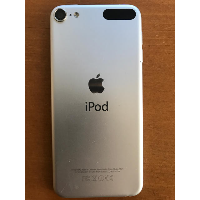 Apple(アップル)のipod touch 6世代 シルバー ジャンク スマホ/家電/カメラのオーディオ機器(ポータブルプレーヤー)の商品写真