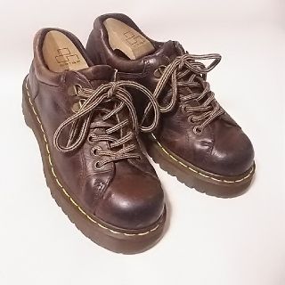 ドクターマーチン(Dr.Martens)の
希少海外限定!ドクターマーチン高級厚底ダッドシューズ茶ビンテージ！


(ローファー/革靴)