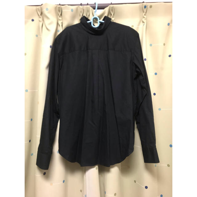 BLACK COMME des GARCONS(ブラックコムデギャルソン)のBLACK コムデギャルソン ねじれシャツ メンズのトップス(シャツ)の商品写真