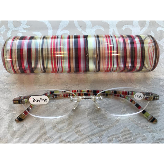 老眼鏡  ケース付き老眼鏡  度数2.0 レディースのファッション小物(サングラス/メガネ)の商品写真