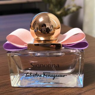 サルヴァトーレフェラガモ(Salvatore Ferragamo)のお値下げしました❣️サルヴァトーレフェラガモ   シニョリーナ オーデトワレ(香水(女性用))