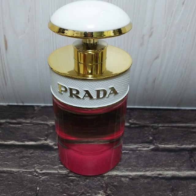 PRADA(プラダ)のプラダ  キャンディ キス オーデパルファム コスメ/美容の香水(香水(女性用))の商品写真