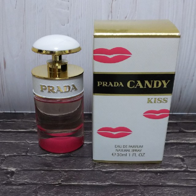 PRADA(プラダ)のプラダ  キャンディ キス オーデパルファム コスメ/美容の香水(香水(女性用))の商品写真