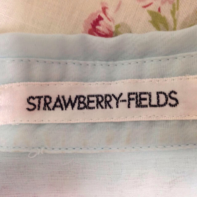 STRAWBERRY-FIELDS(ストロベリーフィールズ)の春〜夏まで使える♡花襟ブラウス♡ レディースのトップス(シャツ/ブラウス(半袖/袖なし))の商品写真