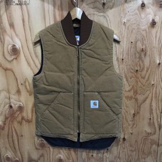 カーハート(carhartt)の交渉不可セール！送料無料!カーハート ダックベストＶＱ186【DLC11】S(ダウンベスト)