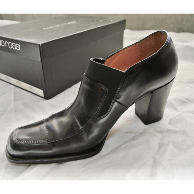 Sergio Rossi(セルジオロッシ)のセルジオロッシ  美品 サイドゴア風スクエアトゥ レディースの靴/シューズ(ハイヒール/パンプス)の商品写真