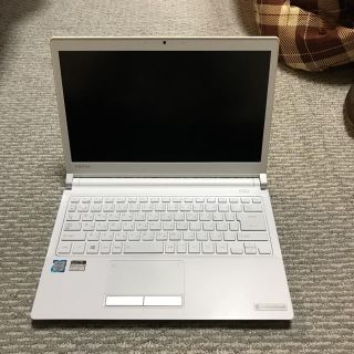 トウシバ(東芝)のdynabook rx73/twp(ノートPC)