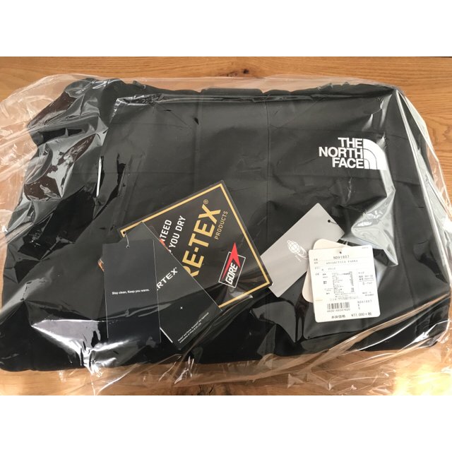 THE NORTH FACE(ザノースフェイス)の新品未使用 18AWノースフェイス アンタークティカパーカーSサイズ ダウン メンズのジャケット/アウター(ダウンジャケット)の商品写真