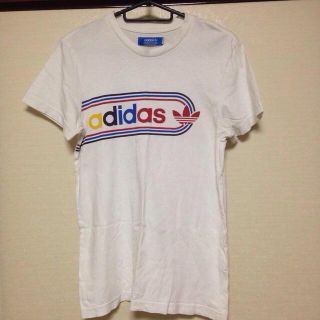 アディダス(adidas)のadidas Tシャツ(Tシャツ(半袖/袖なし))