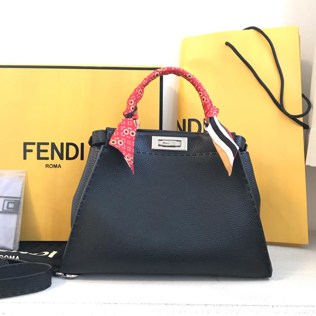 値下げ中 FENDI フェンディ ピーカブー セレリア ブラック