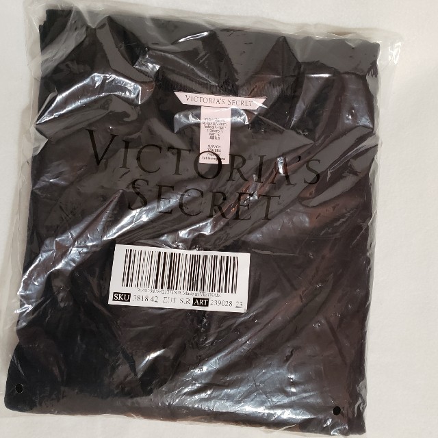 Victoria's Secret(ヴィクトリアズシークレット)のヴィクトリアシークレット☆カットソー素材パジャマ☆ブラック新品 レディースのルームウェア/パジャマ(パジャマ)の商品写真