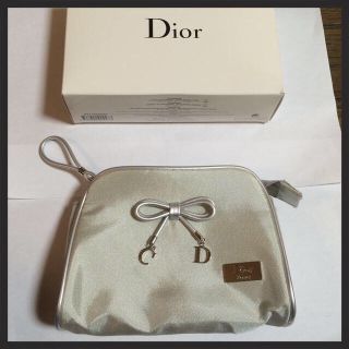 クリスチャンディオール(Christian Dior)の未使用♡ディオールシルバーおリボンポーチ(ポーチ)