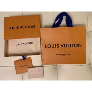 ルイヴィトン(LOUIS VUITTON)のLOUIS VUITTONの包装セット(ショップ袋)