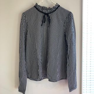 ザラ(ZARA)の【美品】ZARA ギンガムチェック  フリルネック ブラウス(シャツ/ブラウス(長袖/七分))