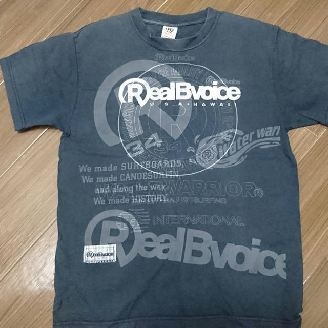 RealBvoice(リアルビーボイス)のRealBVoice Tシャツ メンズのトップス(Tシャツ/カットソー(半袖/袖なし))の商品写真