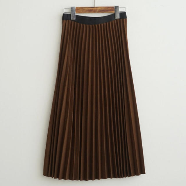 ZARA(ザラ)の新品 ブラウン プリーツスカート レディースのスカート(ロングスカート)の商品写真
