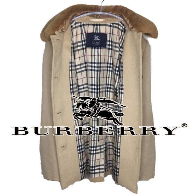 BURBERRY(バーバリー)のBURBERRY ノバチェック高級ファー ピーコート レディースのジャケット/アウター(ピーコート)の商品写真