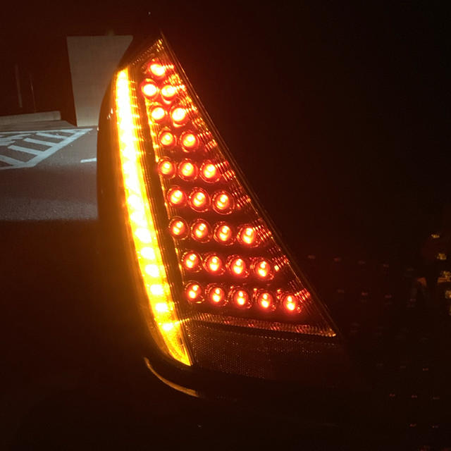 最終値下げ！！z50 ムラーノ US テール ランプ LED 自動車/バイクの自動車(車種別パーツ)の商品写真