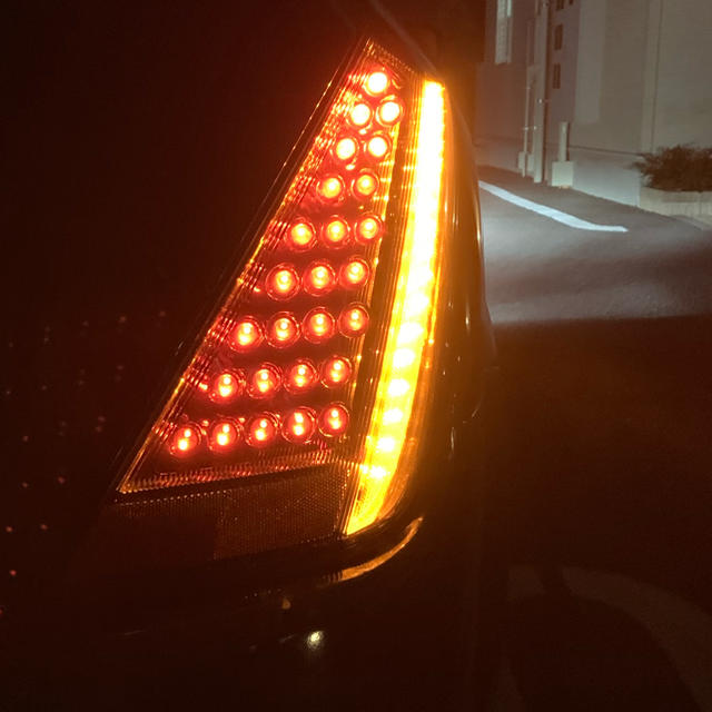 最終値下げ！！z50 ムラーノ US テール ランプ LED 自動車/バイクの自動車(車種別パーツ)の商品写真