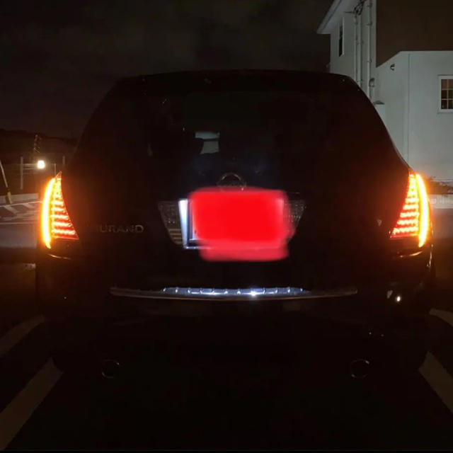 最終値下げ！！z50 ムラーノ US テール ランプ LED 自動車/バイクの自動車(車種別パーツ)の商品写真