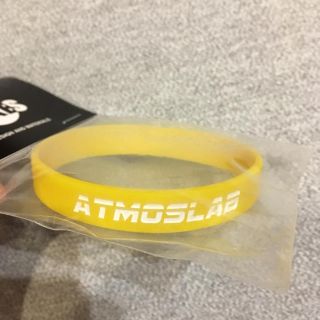 アトモス(atmos)のシリコンバンド(バングル/リストバンド)