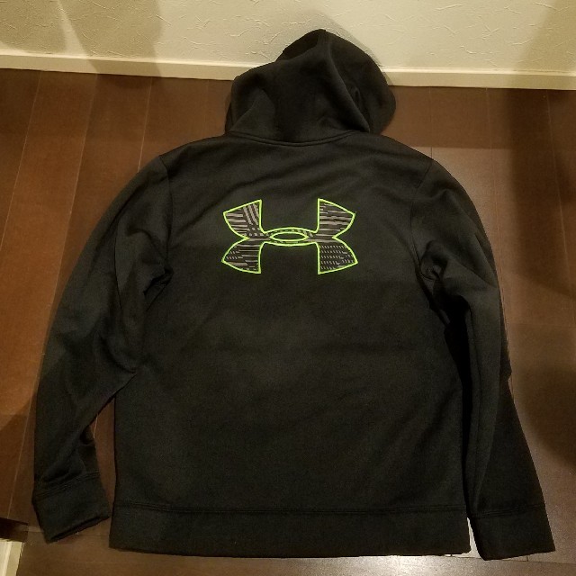 UNDER ARMOUR(アンダーアーマー)の🌼あい様専用🌼　アンダーアーマー　パーカー メンズのトップス(パーカー)の商品写真