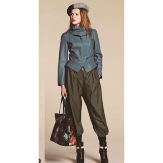 ヴィヴィアンウエストウッド(Vivienne Westwood)のレザージャケット ヴィヴィアンウエストウッド (ライダースジャケット)