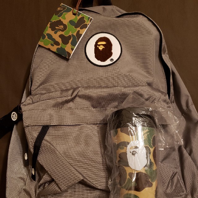 A BATHING APE(アベイシングエイプ)のA Bathing Ape リュック ミニタンブラー セット メンズのバッグ(バッグパック/リュック)の商品写真