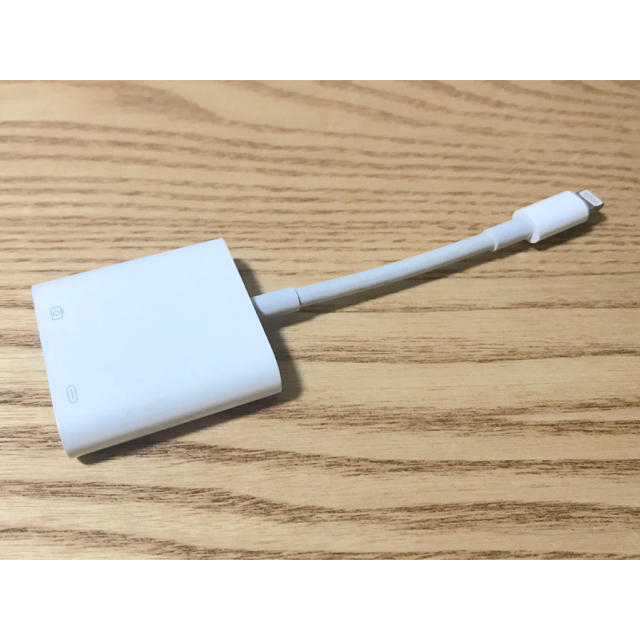 Apple(アップル)のLightning USB 3カメラアダプタ スマホ/家電/カメラのスマホアクセサリー(その他)の商品写真