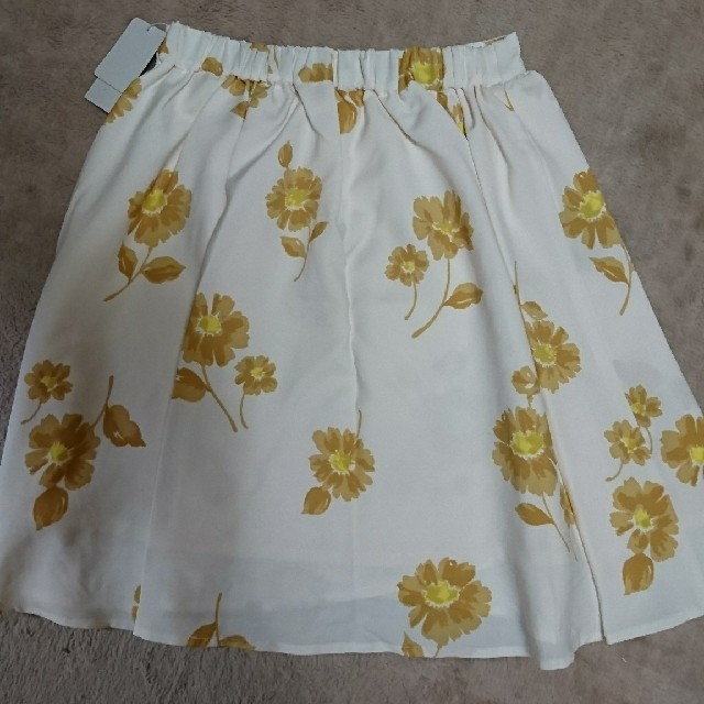 dazzlin(ダズリン)のダズリン 花柄スカート レディースのスカート(ひざ丈スカート)の商品写真