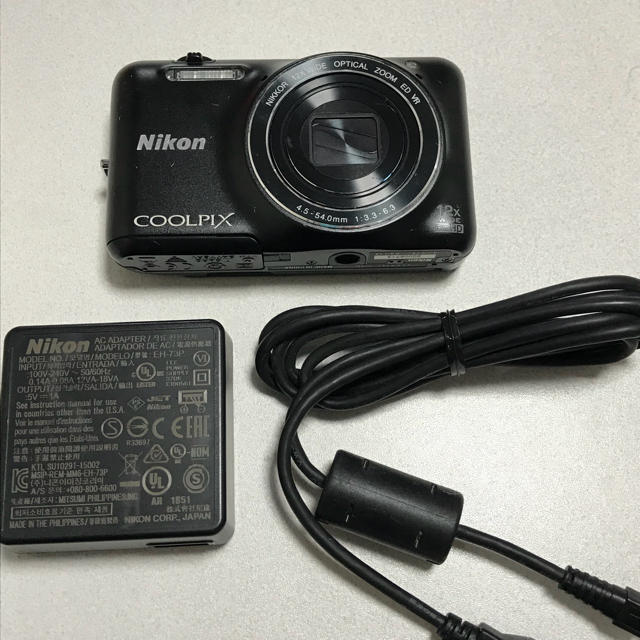 Nikon(ニコン)の《送料無料》coolpix s6600 自撮り、Wi-Fi付き スマホ/家電/カメラのカメラ(コンパクトデジタルカメラ)の商品写真