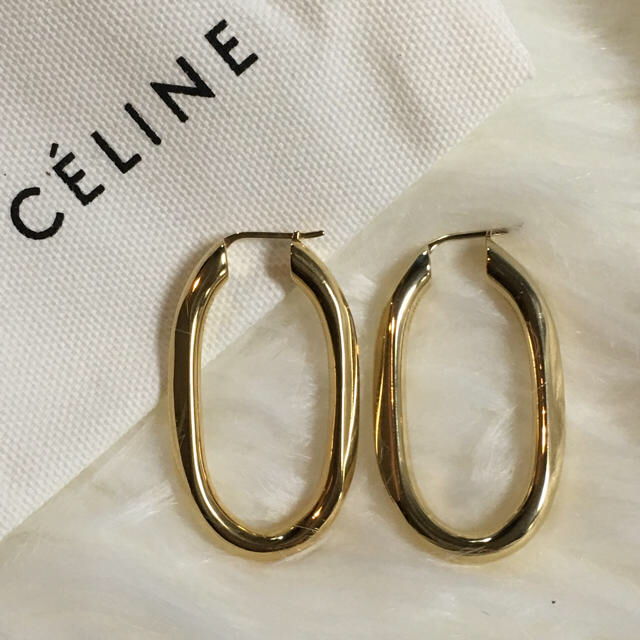 celine(セリーヌ)のCELINE ☆ トリオンフ フープピアス ラージ ♪ レディースのアクセサリー(ピアス)の商品写真